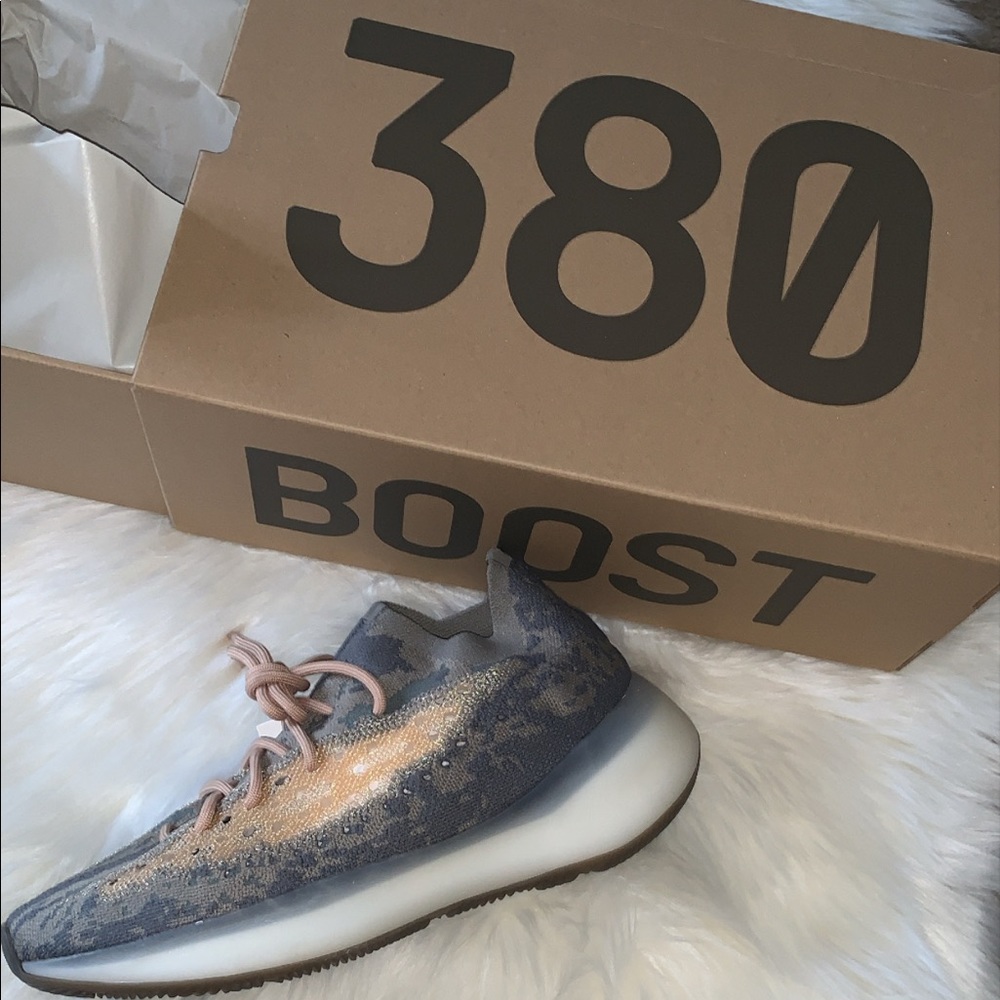 YEEZY 380